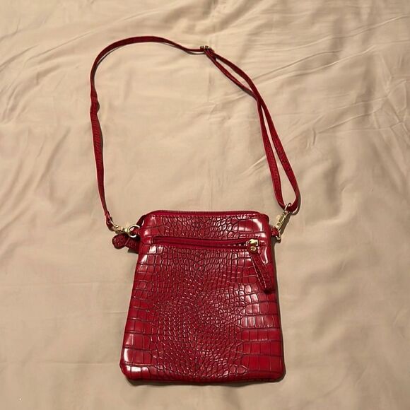Unbranded perfect little crossbody bag w/lots of packets & cute croc design EUC - Picture 2 of 8